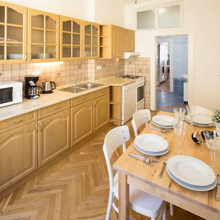 Apartment Templova