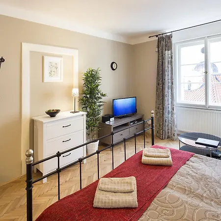 Apartment Templova *